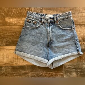 Zara High Waisted Mom Fit Denim Shorts Size 2